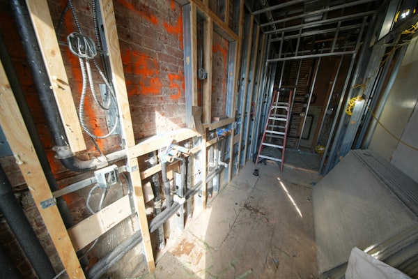 Residential plumbing pipe installation